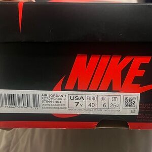 Nike Air Jordan 1 Retro High OG - Black and Red